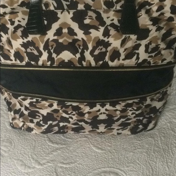 Brahmin expandable bag - Picture 4 of 7